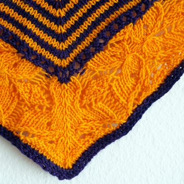 Flickflauder shawl detail center