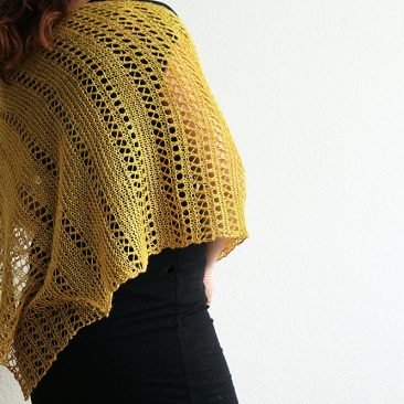 Langebaan shawl size and detail tuch grösse