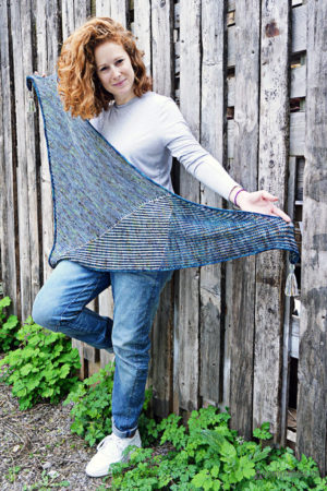 vitamin sea tuch shawl stricken knitting donnarossa designs detail texturen brioche zweifarbig patent kraus rechts quasten i-cord