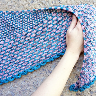 Rohrspitz shawl Tuch knitting pattern Strickanleitung donnarossa detail bind off Abkettkante