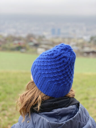 Kaeferberg hat back donnarossa knitting pattern