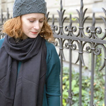 Seefeld hat front donnarossa knitting pattern Zurich Collection